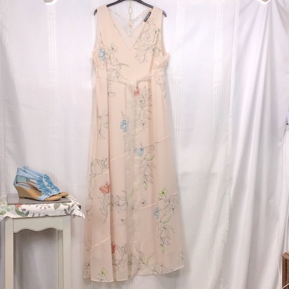 🇮🇹 PIETRO BRUNELLI Maternity Blush Floral Chiffon and Crepe Georgette Lined Gown - Picture 1 of 11